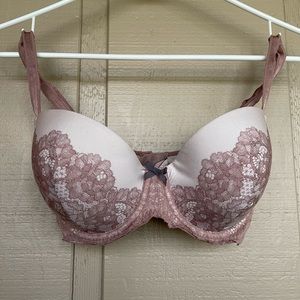 Lace Trimmed Underwire Bra in Brown and Cream